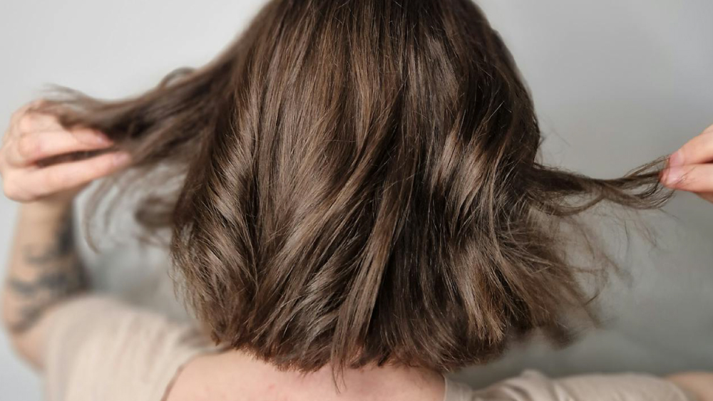 ویتامین رشد مو چیست؟ معرفی بهترین مکمل‌ها که موها را پرپشت می‌کنند