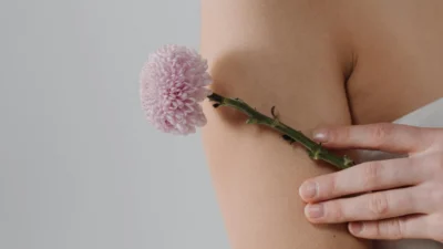 بهترین روش برای رفع تیرگی زیر بغل و کشاله ران چیست ؟ + دلایل ایجاد آن